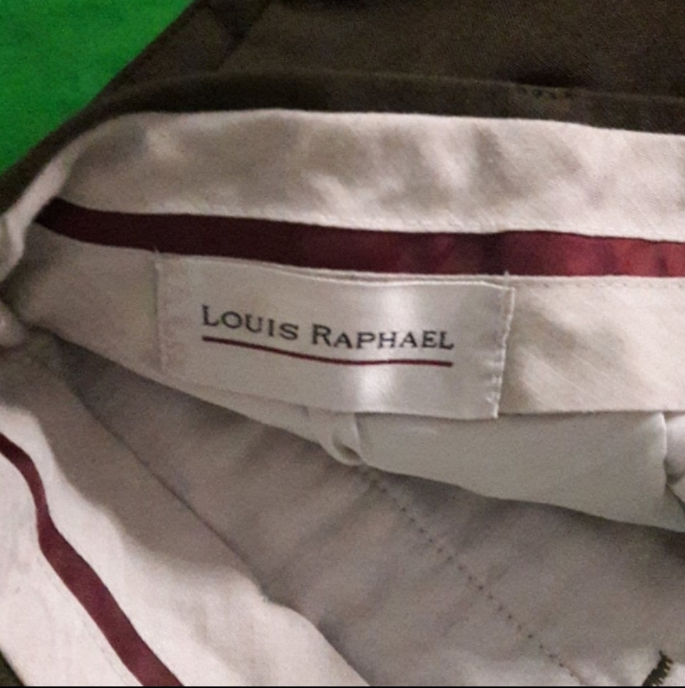Louis Raphael - Picture 4 of 5